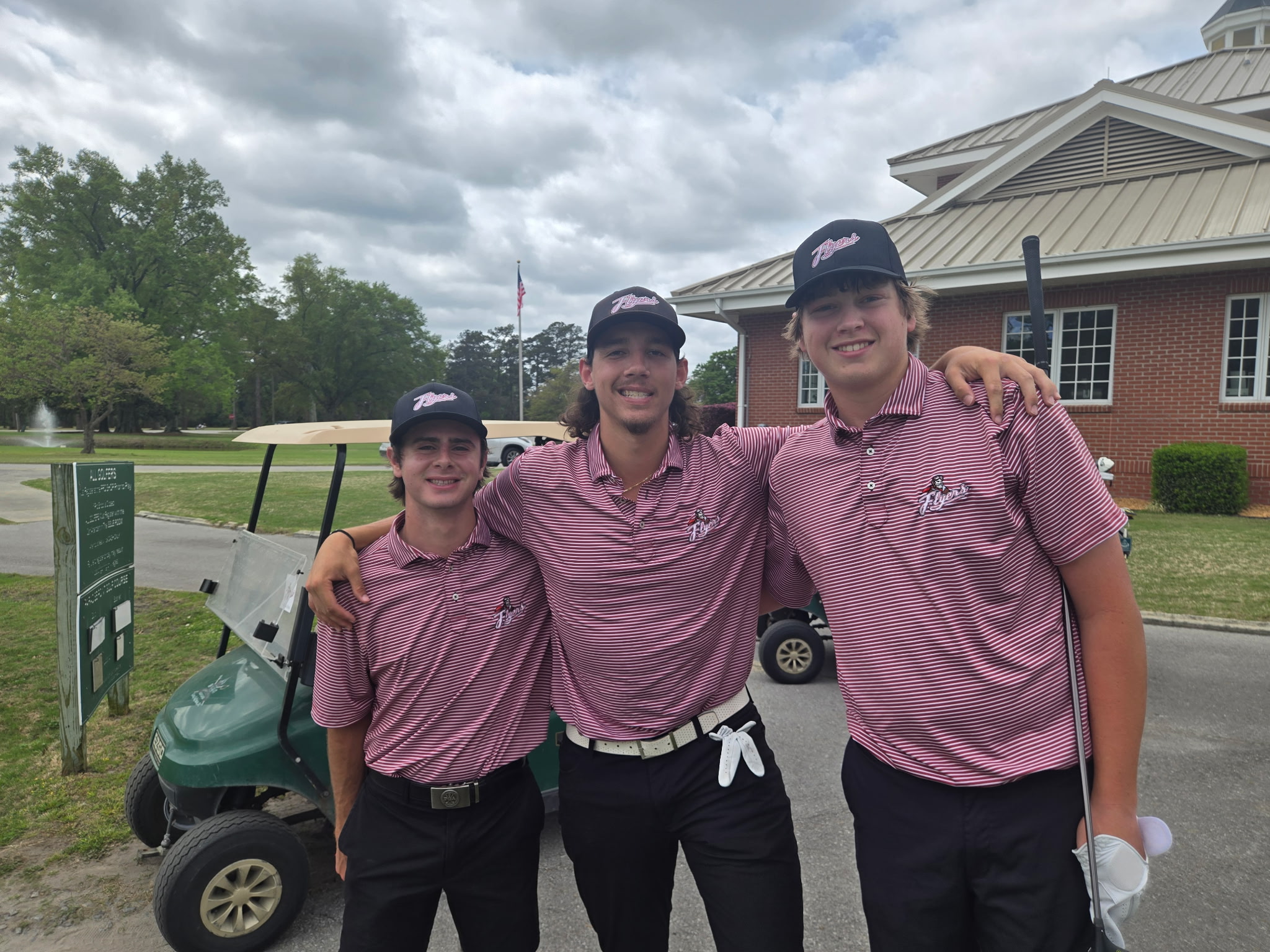 Flyers Tied for First After Opening Round at Camp Lejeune Intercollegiate